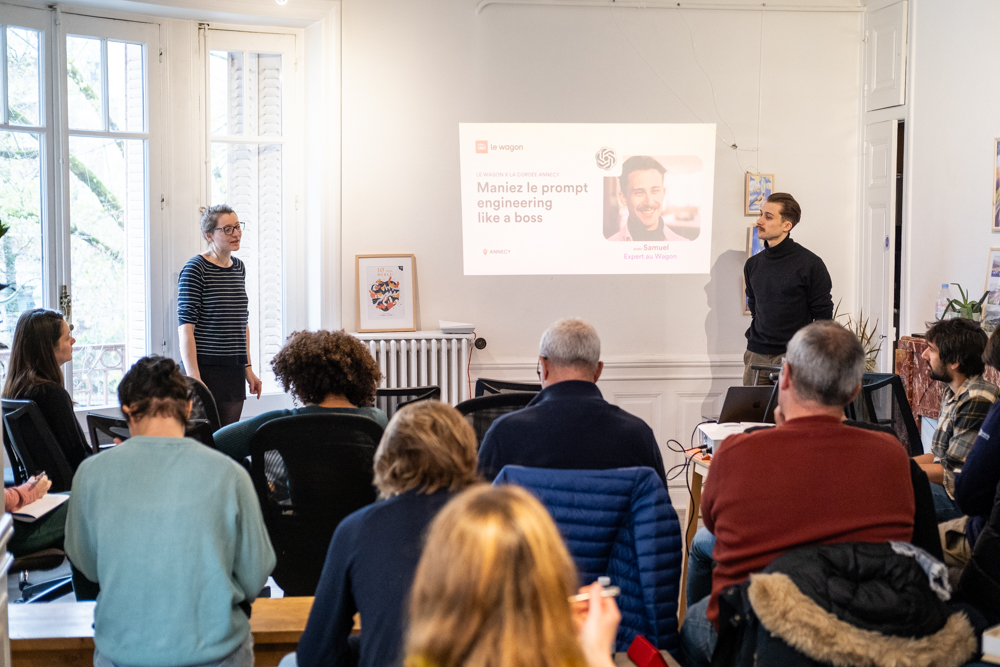 Conférences et ateliers pro ont lieu à La Cordée coworking