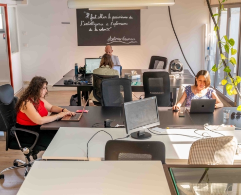 Venez travailler au Coworking Gare de Nantes et profitez d'un open space lumineux.