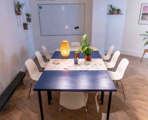 Coworking Gare de Nantes, photo d'une Salle de réunion pour 10 personnes.